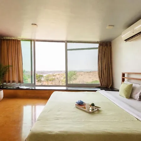 The Stone House In Beze By Veo, Stayvista - 2Bhk With Mountain View & Bonfire-2