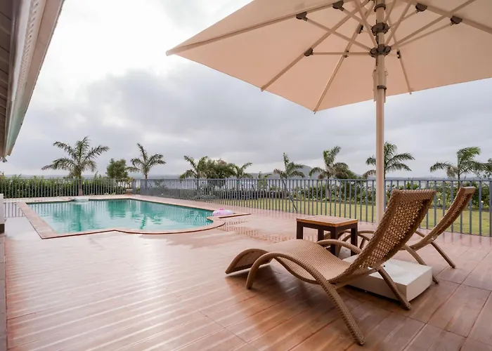 Stayvista'S Eva Villa - Lakeside Luxury With Modern Decor, Pool & Expansive Lawn - Near Sula Nashik